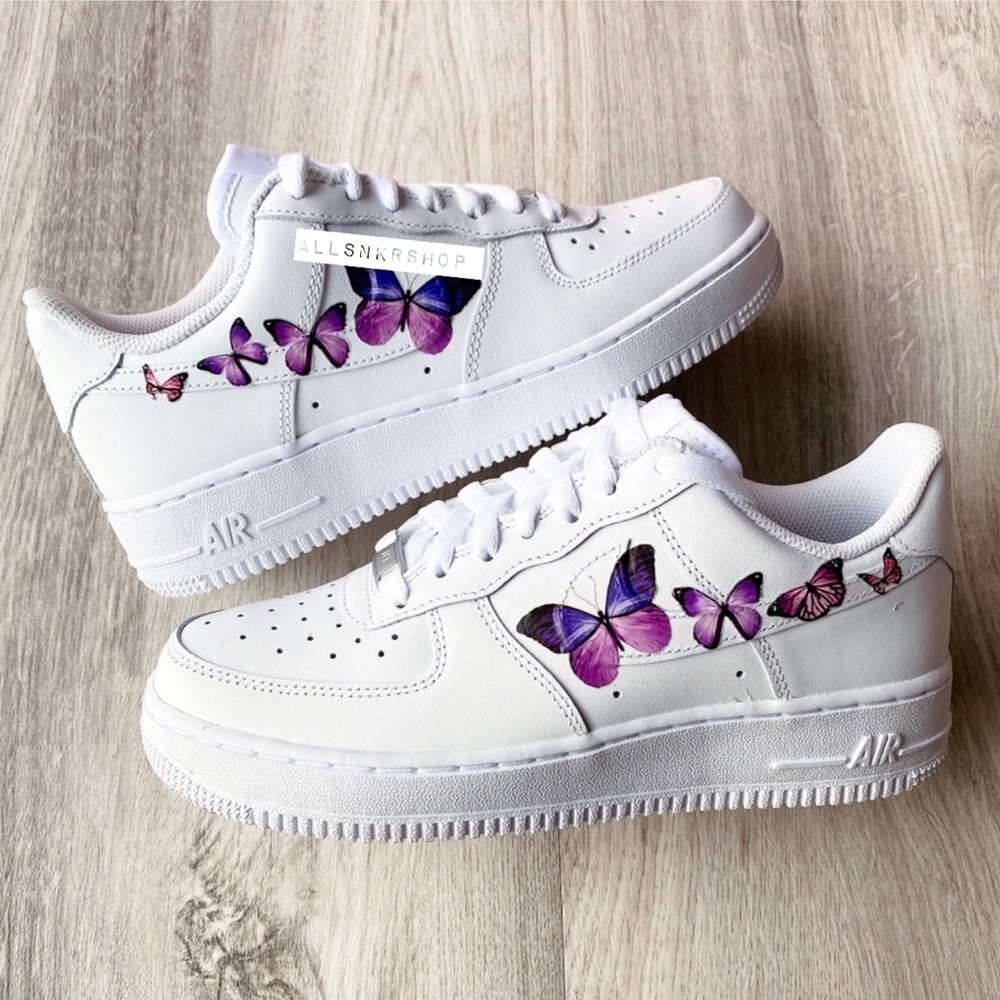 Nike air force 1 low butterfly 🦋 custom - Picture 1 of 8